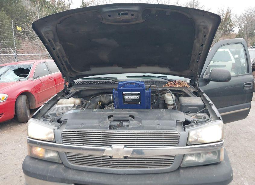 Photo 10 of 2004 Chevrolet Silverado 1500 (VIN 1GCEC14X04Z256683)