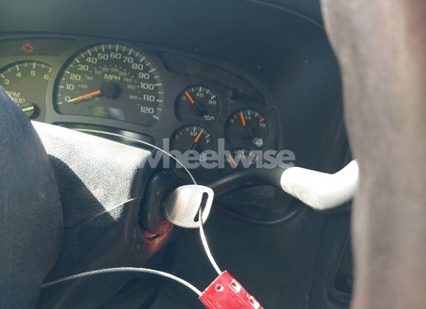 Photo 11 of 2005 Chevrolet Silverado 1500 (VIN 1GCEC14X05Z116179)