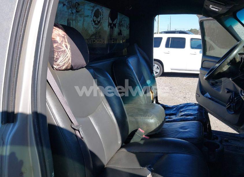 Photo 8 of 2005 Chevrolet Silverado 1500 WORK TRUCK (VIN 1GCEC14X05Z131703)