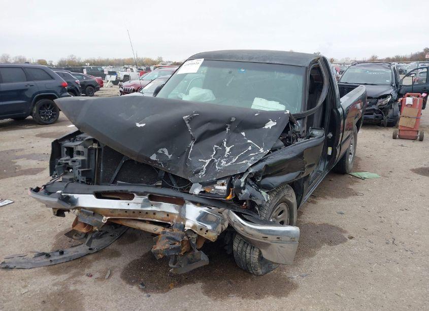 Photo 2 of 2005 Chevrolet Silverado 1500 WORK TRUCK (VIN 1GCEC14X05Z149358)
