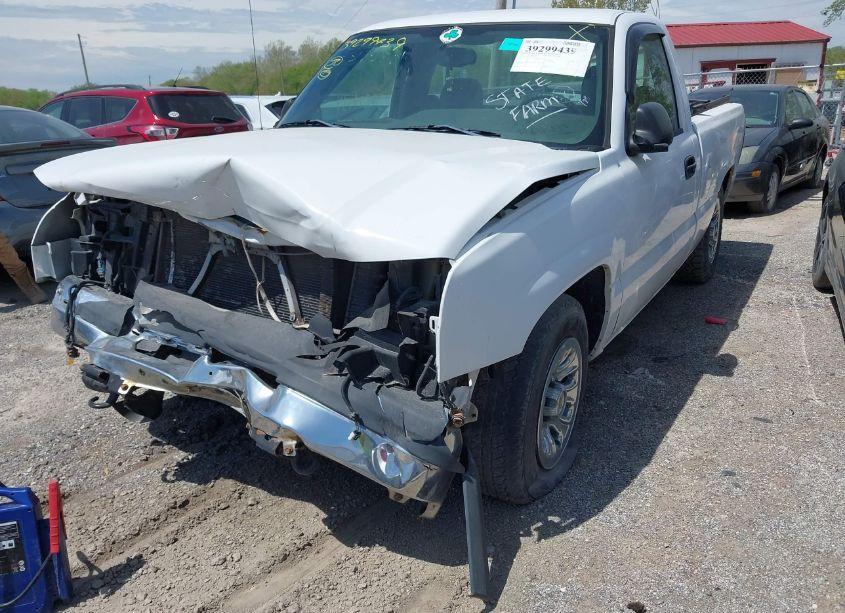 Photo 2 of 2005 Chevrolet Silverado 1500 WORK TRUCK (VIN 1GCEC14X05Z228500)