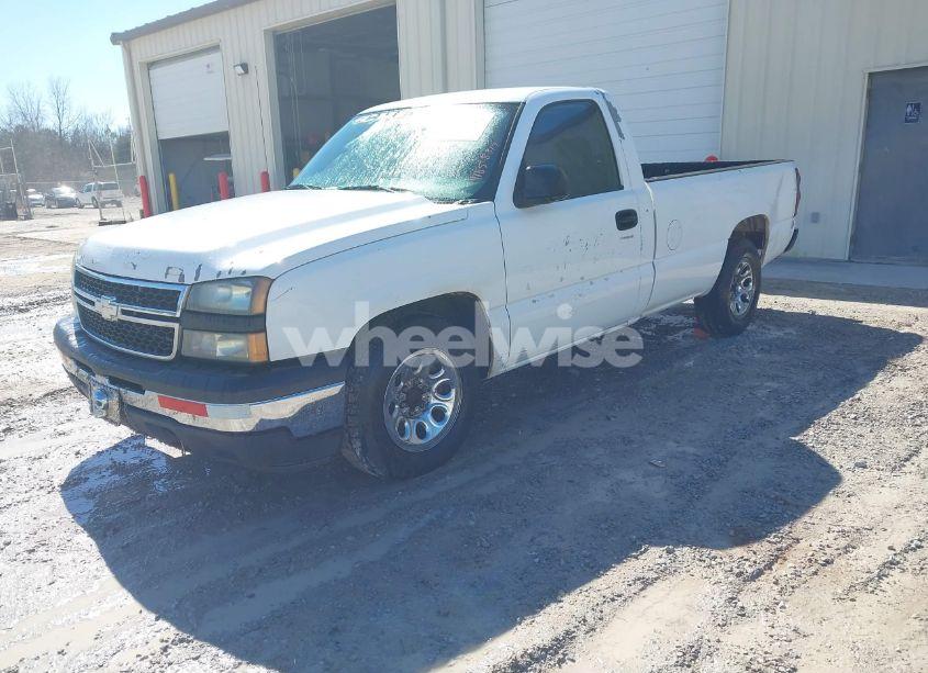 Photo 2 of 2007 Chevrolet Silverado 1500 CLASSIC WORK TRUCK (VIN 1GCEC14X07Z162405)