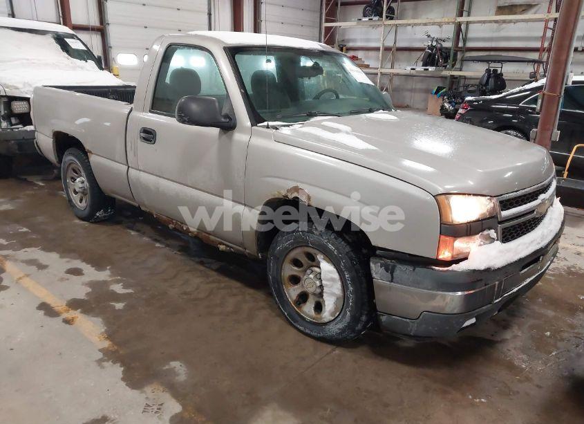 2007 Chevrolet Silverado 1500 CLASSIC WORK TRUCK (VIN 1GCEC14X07Z184761) main photo