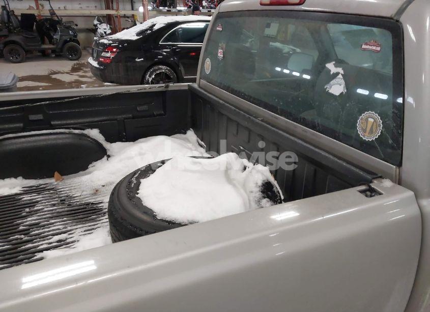 Photo 8 of 2007 Chevrolet Silverado 1500 CLASSIC WORK TRUCK (VIN 1GCEC14X07Z184761)