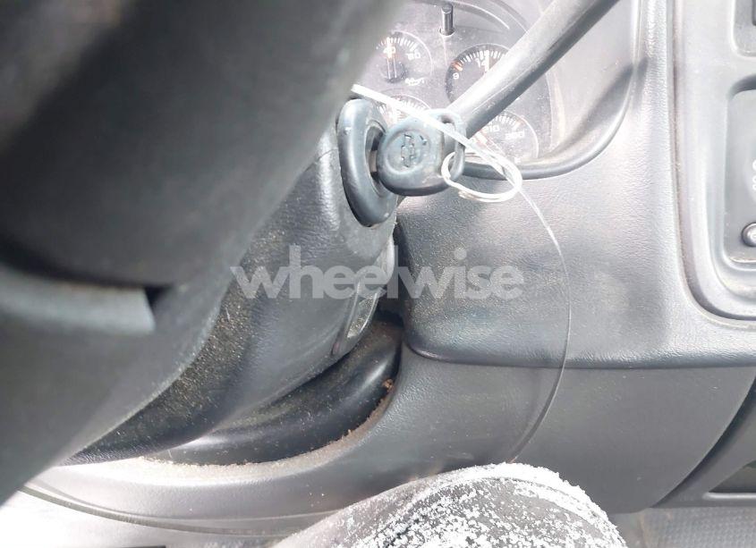 Photo 11 of 2004 Chevrolet Silverado 1500 WORK TRUCK (VIN 1GCEC14X14Z352435)