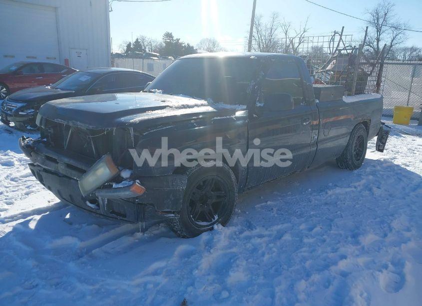 Photo 2 of 2006 Chevrolet Silverado 1500 WORK TRUCK (VIN 1GCEC14X16Z105824)