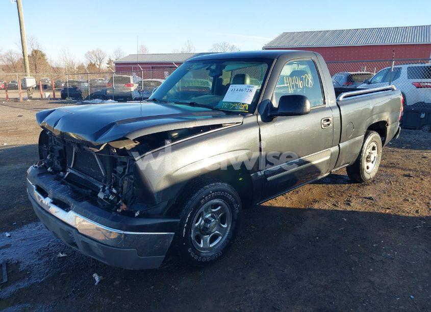 Photo 2 of 2004 Chevrolet Silverado 1500 (VIN 1GCEC14X24Z123939)