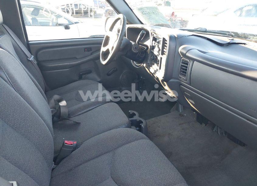 Photo 5 of 2004 Chevrolet Silverado 1500 (VIN 1GCEC14X24Z123939)