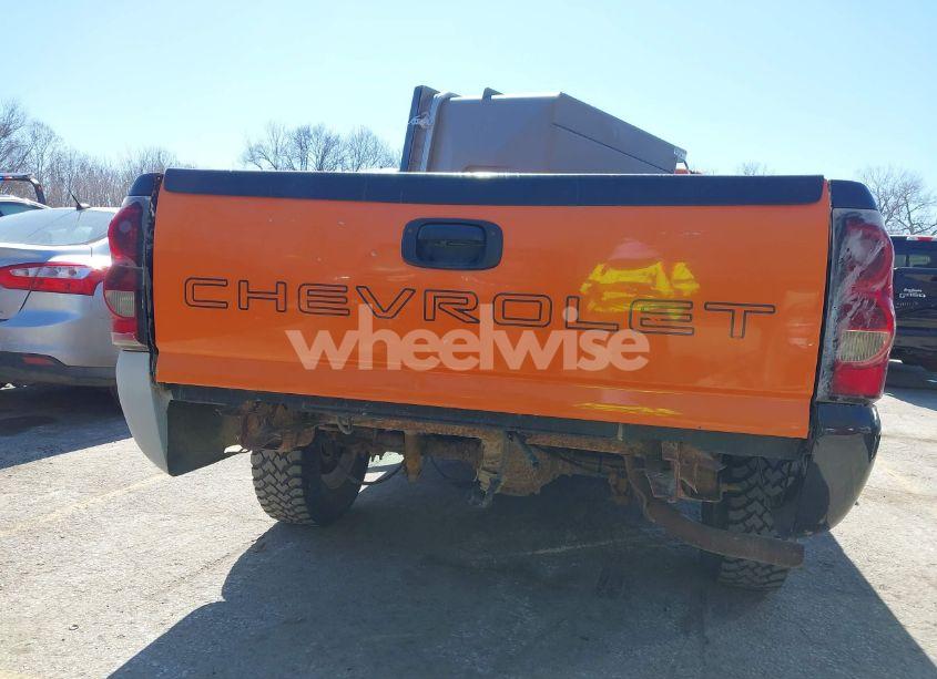 Photo 6 of 2004 Chevrolet Silverado 1500 WORK TRUCK (VIN 1GCEC14X24Z284372)