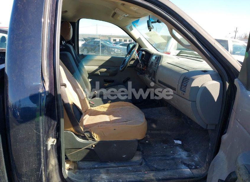 Photo 5 of 2007 Chevrolet Silverado 1500 WORK TRUCK (VIN 1GCEC14X27Z650741)