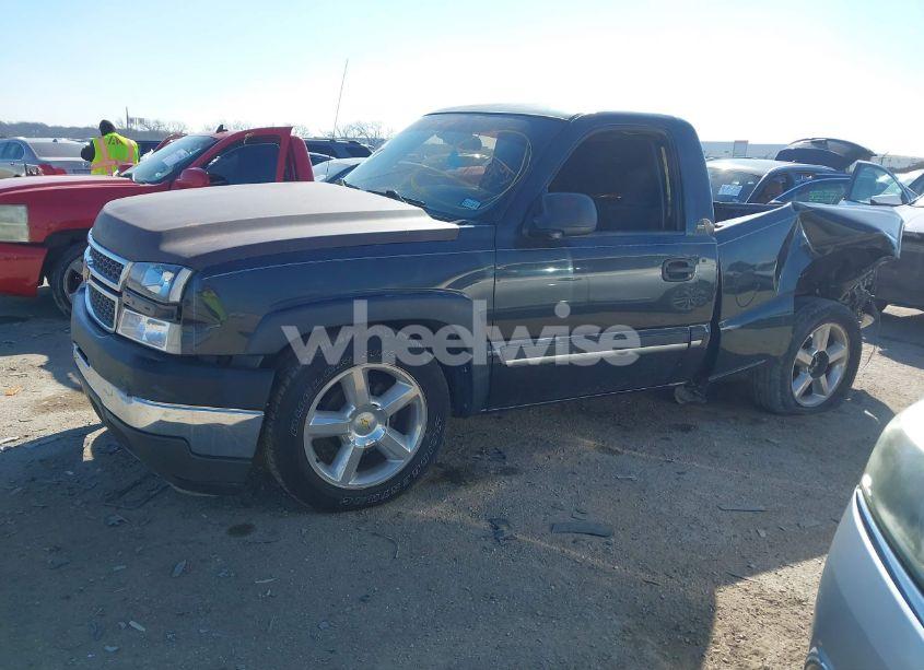 Photo 2 of 2003 Chevrolet Silverado 1500 (VIN 1GCEC14X43Z124654)