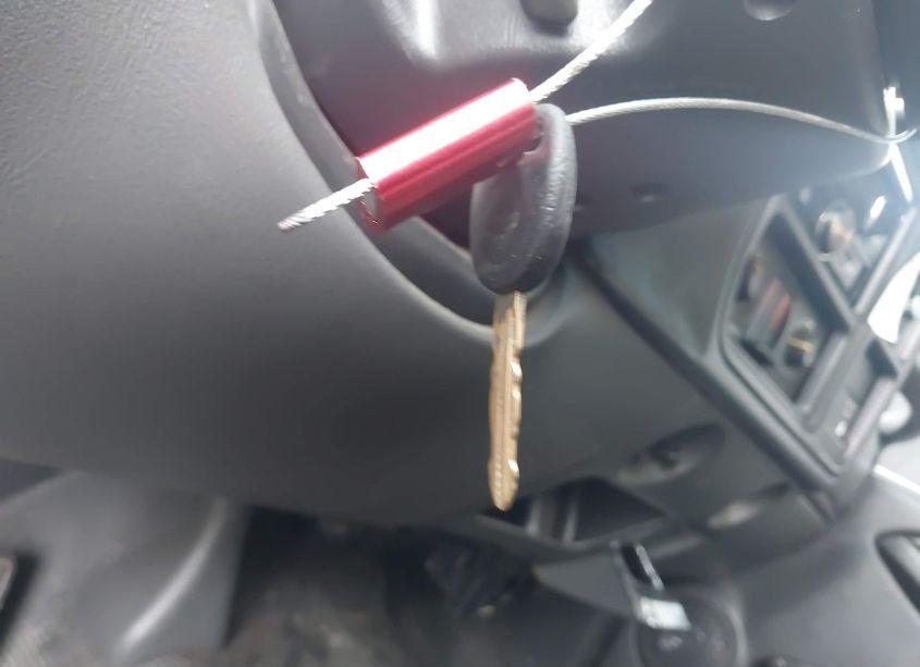 Photo 11 of 2004 Chevrolet Silverado 1500 (VIN 1GCEC14X44Z159860)