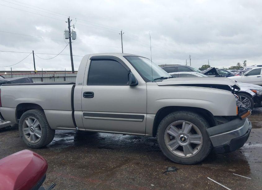 Photo 13 of 2004 Chevrolet Silverado 1500 (VIN 1GCEC14X44Z159860)