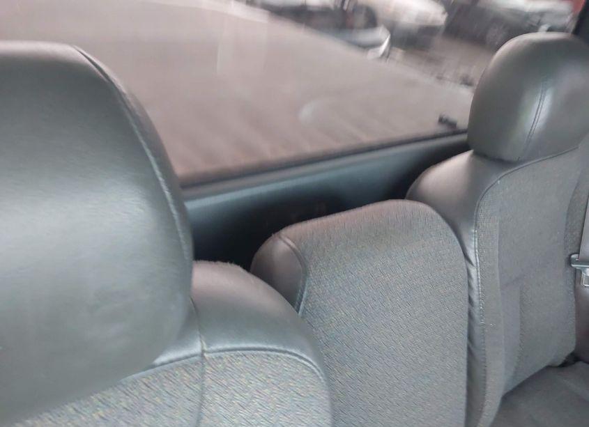 Photo 8 of 2004 Chevrolet Silverado 1500 (VIN 1GCEC14X44Z159860)