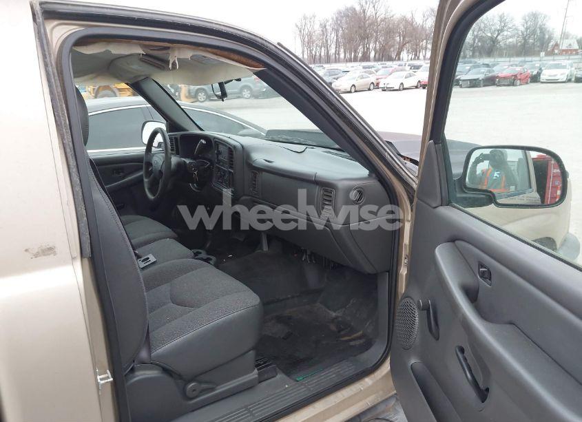 Photo 5 of 2005 Chevrolet Silverado 1500 WORK TRUCK (VIN 1GCEC14X45Z129162)