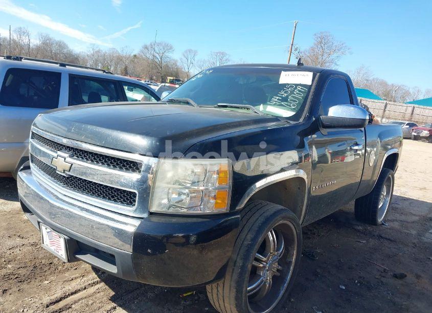 Photo 2 of 2007 Chevrolet Silverado 1500 WORK TRUCK (VIN 1GCEC14X47Z607079)