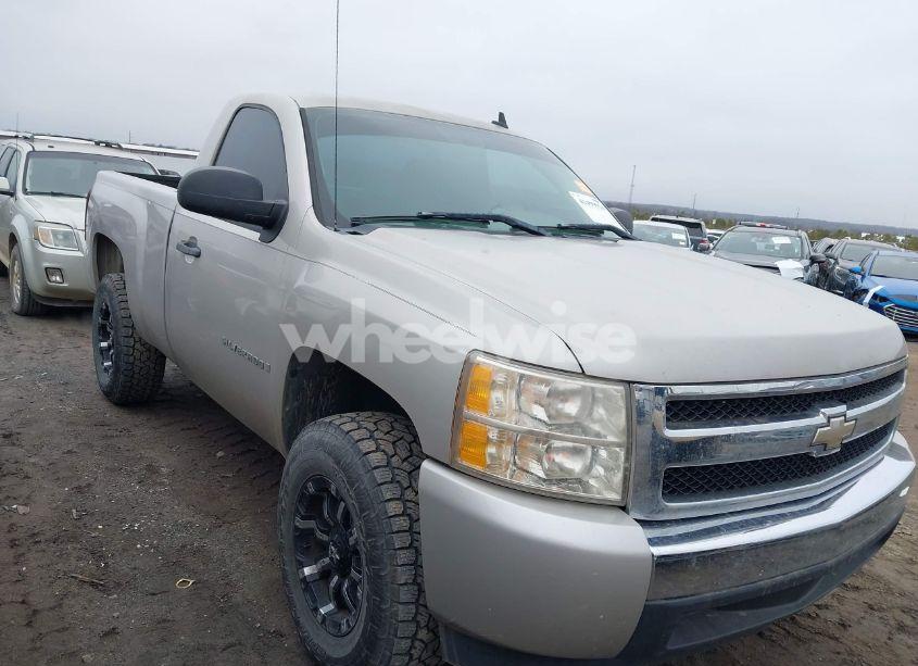 2008 Chevrolet Silverado 1500 WORK TRUCK (VIN 1GCEC14X58Z137470) main photo