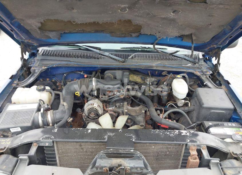 Photo 10 of 2003 Chevrolet Silverado 1500 (VIN 1GCEC14X63Z182085)