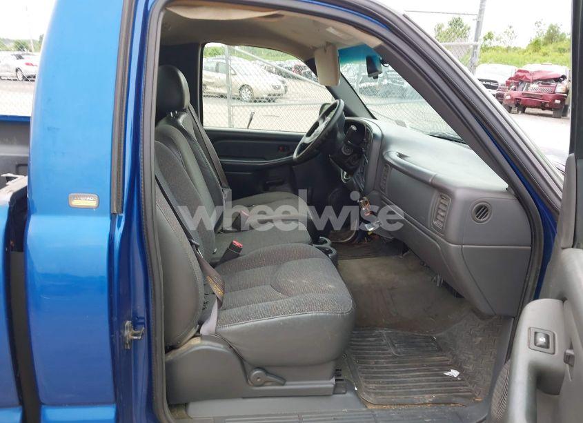 Photo 5 of 2003 Chevrolet Silverado 1500 (VIN 1GCEC14X63Z182085)