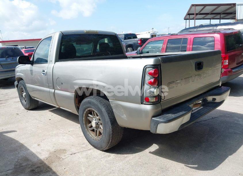 Photo 3 of 2003 Chevrolet Silverado 1500 (VIN 1GCEC14X63Z192356)