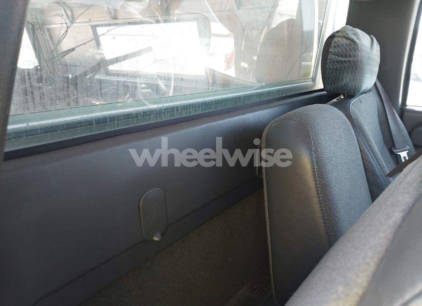 Photo 8 of 2004 Chevrolet Silverado 1500 (VIN 1GCEC14X64Z332584)