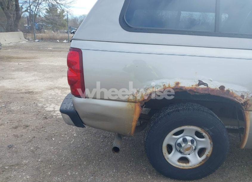 Photo 17 of 2003 Chevrolet Silverado 1500 (VIN 1GCEC14X73Z171757)