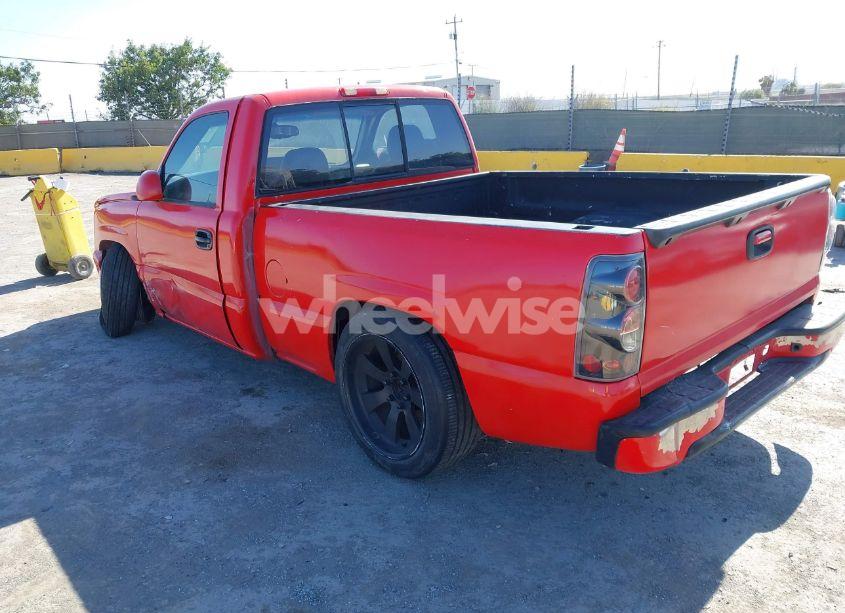 Photo 3 of 2003 Chevrolet Silverado 1500 (VIN 1GCEC14X73Z313444)