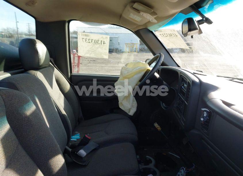 Photo 5 of 2004 Chevrolet Silverado 1500 WORK TRUCK (VIN 1GCEC14X74Z268166)