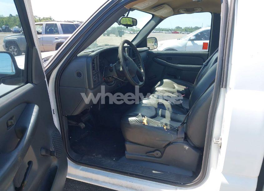 Photo 5 of 2005 Chevrolet Silverado 1500 WORK TRUCK (VIN 1GCEC14X75Z328352)