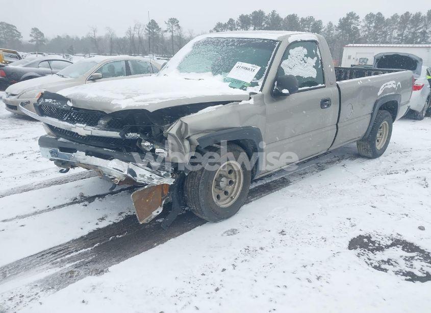 Photo 2 of 2003 Chevrolet Silverado 1500 WORK TRUCK (VIN 1GCEC14X83Z267283)