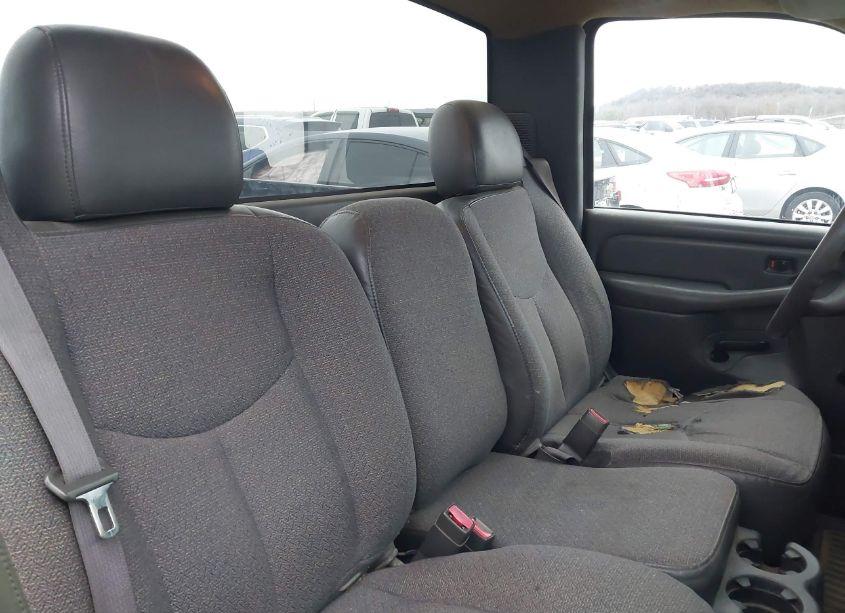 Photo 8 of 2003 Chevrolet Silverado 1500 (VIN 1GCEC14X93Z286974)