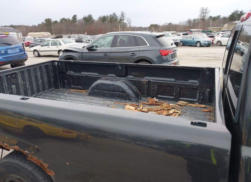 Photo 8 of 2005 Chevrolet Silverado 1500 WORK TRUCK (VIN 1GCEC14X95Z101163)