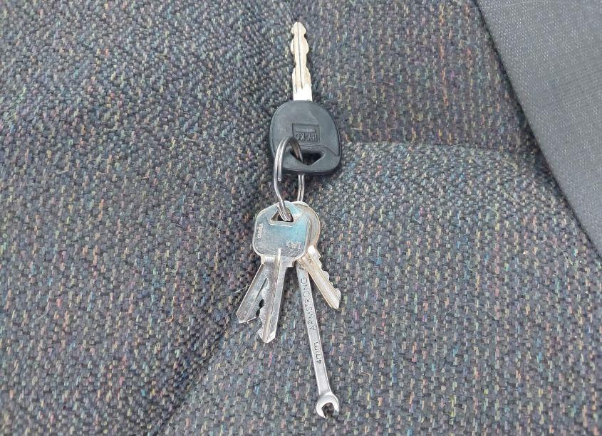 Photo 11 of 2005 Chevrolet Silverado 1500 WORK TRUCK (VIN 1GCEC14XX5Z144829)