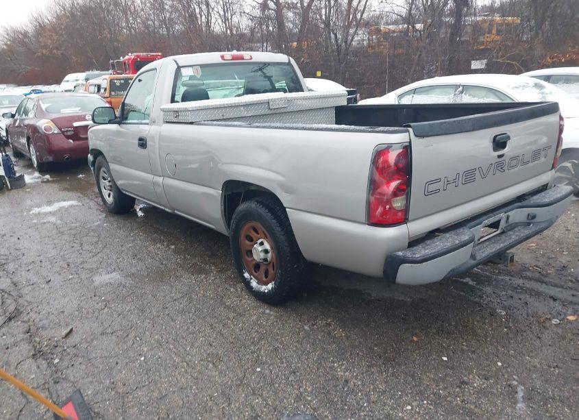 Photo 3 of 2005 Chevrolet Silverado 1500 WORK TRUCK (VIN 1GCEC14XX5Z144829)