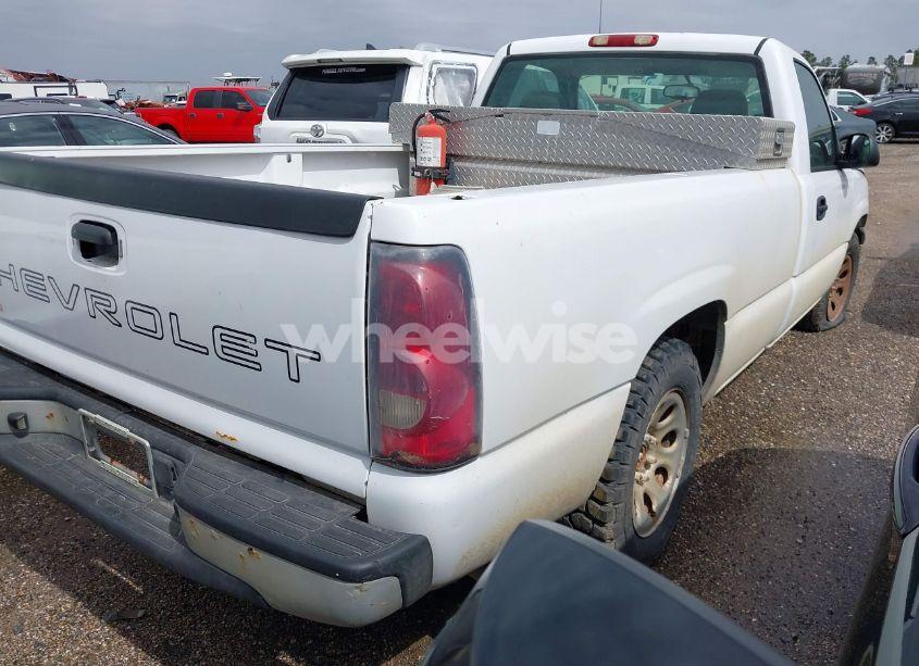 Photo 4 of 2005 Chevrolet Silverado 1500 WORK TRUCK (VIN 1GCEC14XX5Z300254)