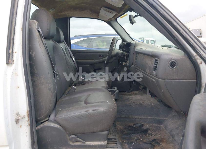 Photo 8 of 2005 Chevrolet Silverado 1500 WORK TRUCK (VIN 1GCEC14XX5Z300254)