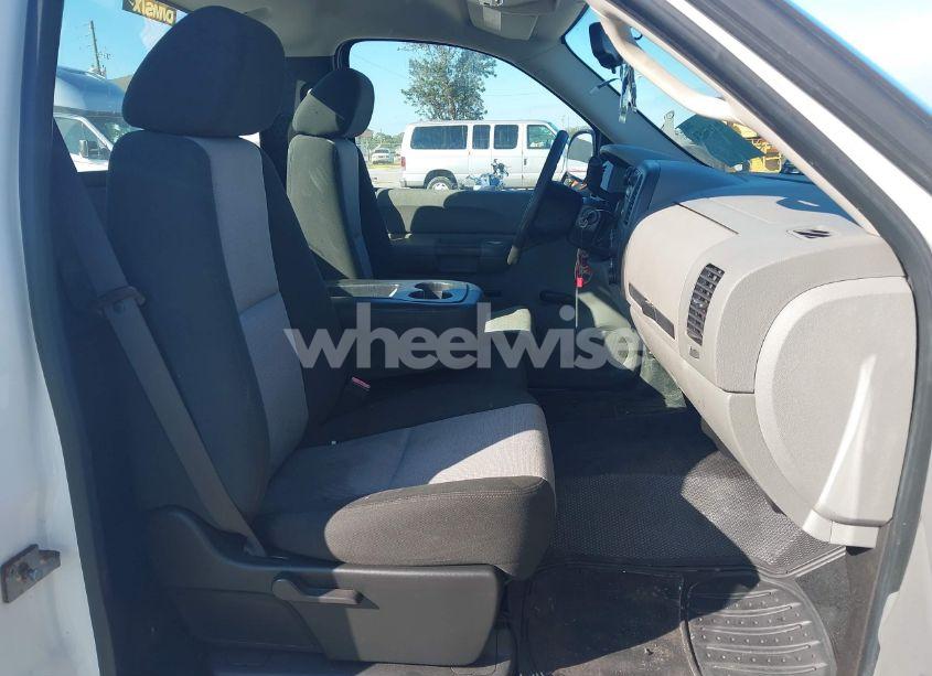 Photo 8 of 2009 Chevrolet Silverado 1500 WORK TRUCK (VIN 1GCEC14XX9Z184897)