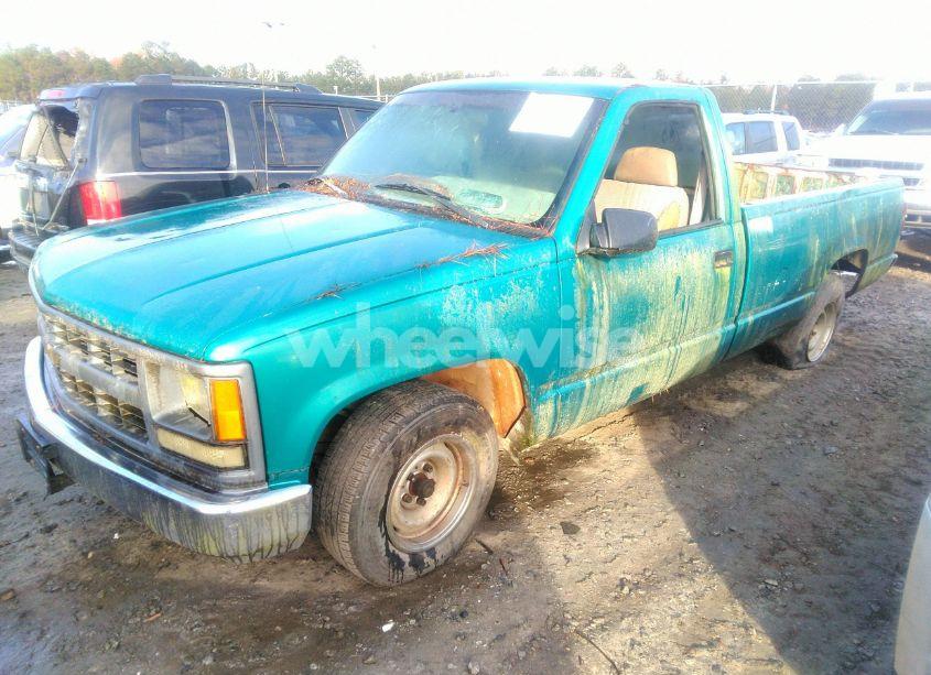 Photo 2 of 1995 Chevrolet Gmt-400 C1500 (VIN 1GCEC14Z0SZ247514)