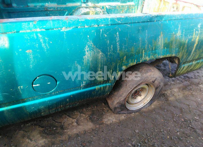 Photo 6 of 1995 Chevrolet Gmt-400 C1500 (VIN 1GCEC14Z0SZ247514)