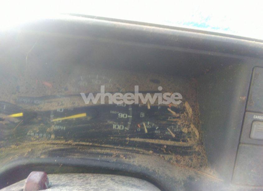 Photo 7 of 1995 Chevrolet Gmt-400 C1500 (VIN 1GCEC14Z0SZ247514)