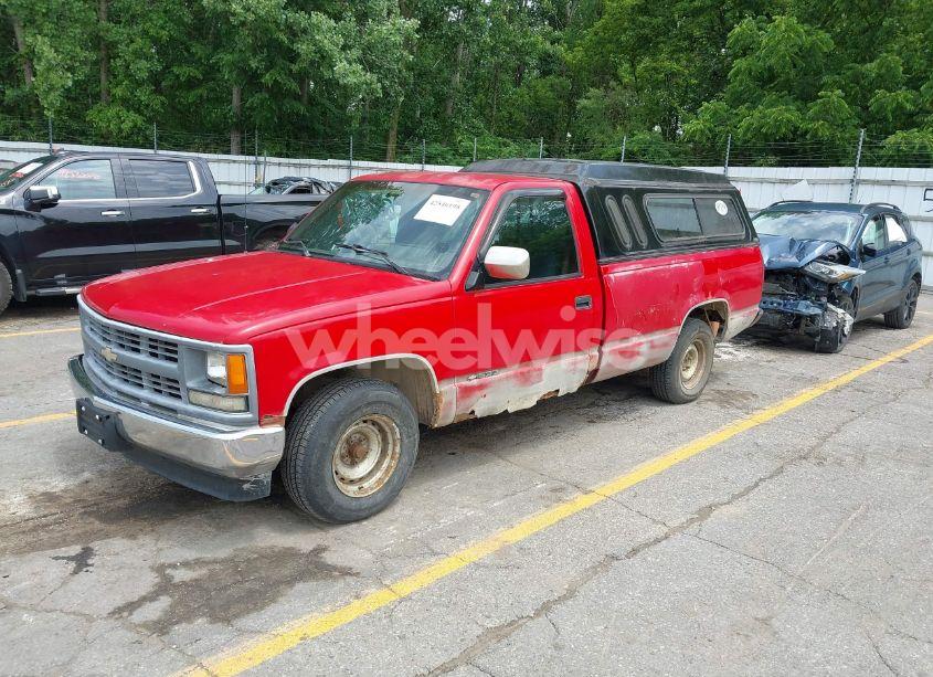 Photo 2 of 1994 Chevrolet Gmt-400 C1500 (VIN 1GCEC14Z2RZ249808)