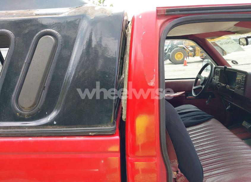 Photo 8 of 1994 Chevrolet Gmt-400 C1500 (VIN 1GCEC14Z2RZ249808)