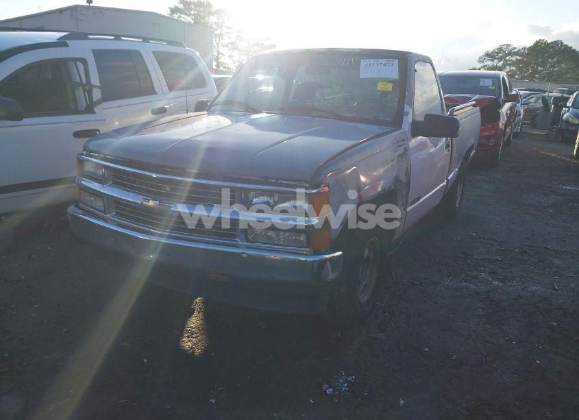 Photo 2 of 1995 Chevrolet Gmt-400 C1500 (VIN 1GCEC14Z2SZ195724)