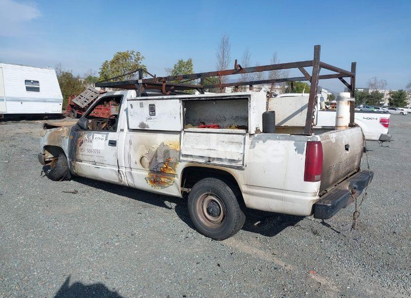 Photo 3 of 1994 Chevrolet Gmt-400 C1500 (VIN 1GCEC14Z3RZ270120)