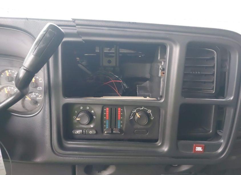 Photo 17 of 2005 Chevrolet Silverado 1500 (VIN 1GCEC14Z55Z207109)