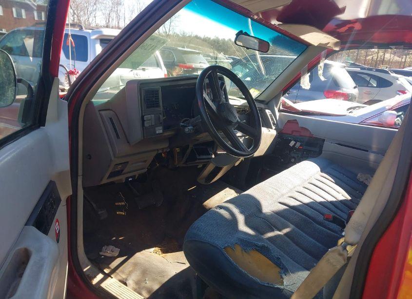 Photo 5 of 1994 Chevrolet Gmt-400 C1500 (VIN 1GCEC14Z6RZ133611)