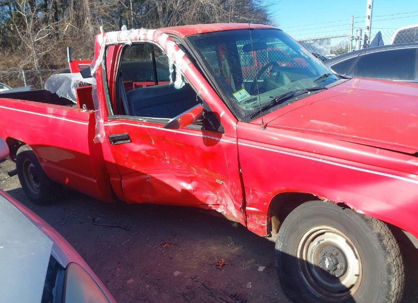 Photo 6 of 1994 Chevrolet Gmt-400 C1500 (VIN 1GCEC14Z6RZ133611)