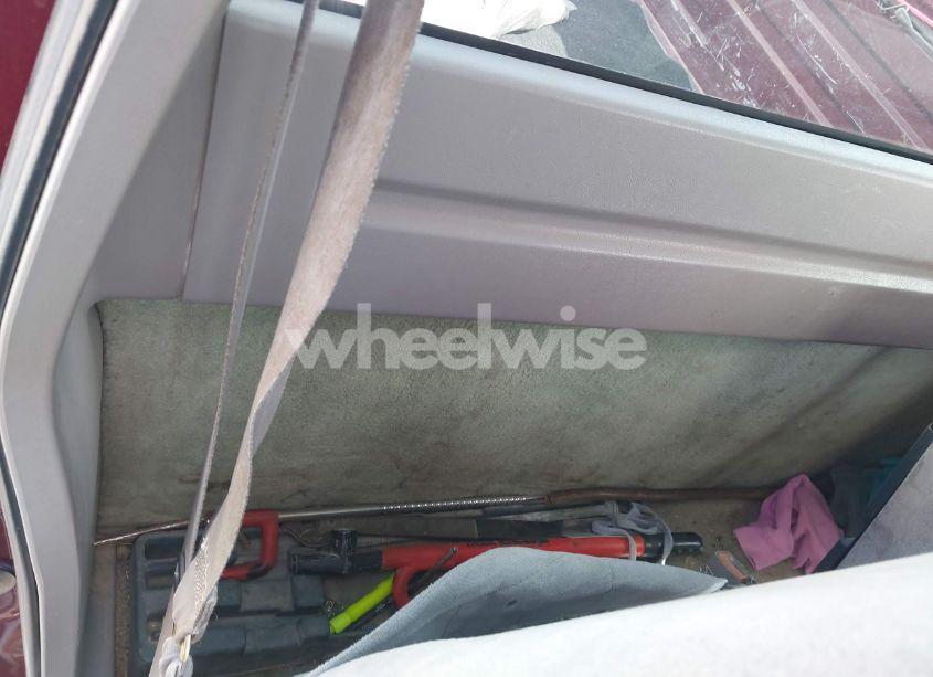 Photo 8 of 1995 Chevrolet Gmt-400 C1500 (VIN 1GCEC14Z6SZ252331)