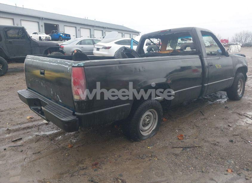 Photo 4 of 1994 Chevrolet Gmt-400 C1500 (VIN 1GCEC14Z7RZ243583)