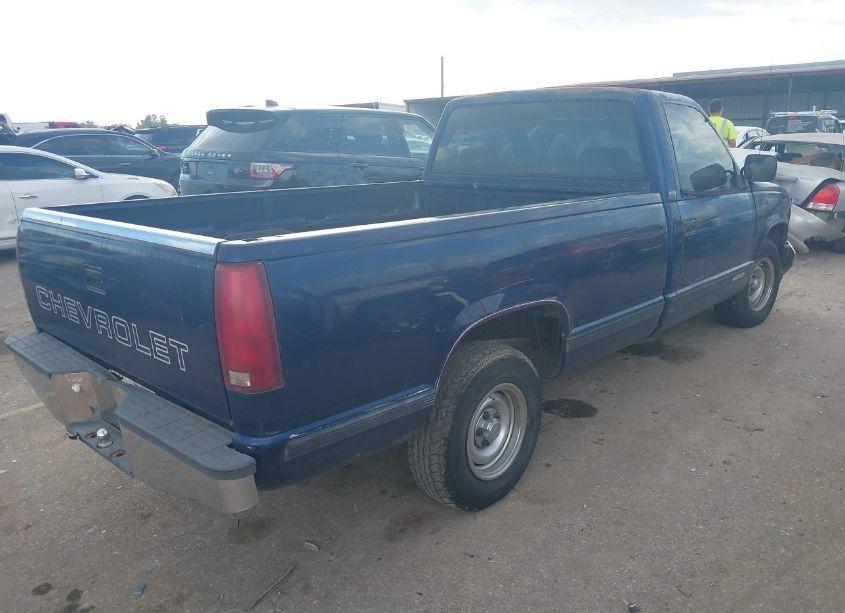 Photo 4 of 1993 Chevrolet Gmt-400 C1500 (VIN 1GCEC14Z8PZ256968)